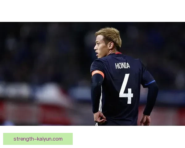 克鲁伊夫全能球风重现赛场，年轻球员表现亮眼值得关注