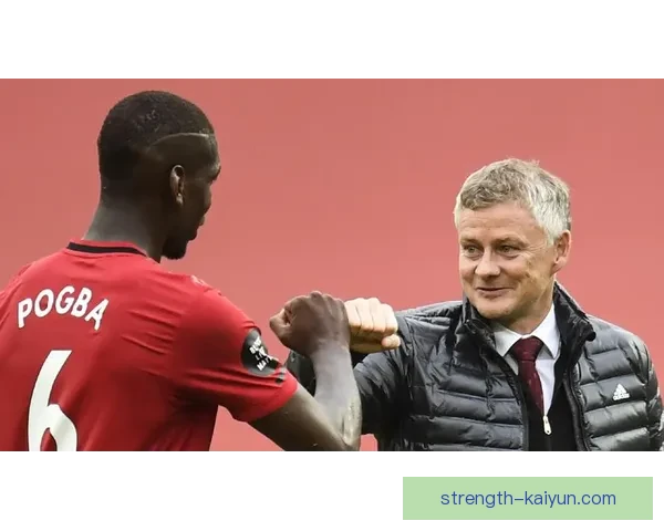 齐达内足球智慧总结引发热议，专家分析其战术思维与场上决策。